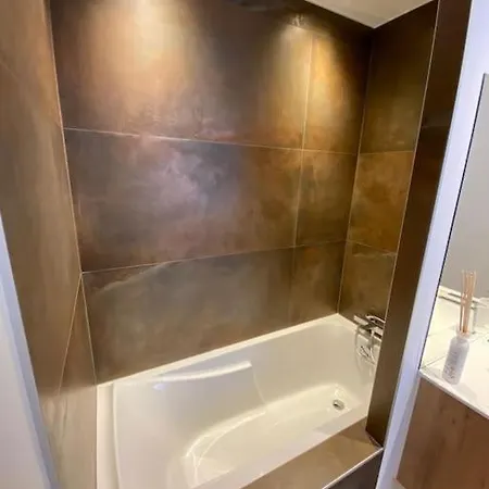 New 5min To Little Venice Apartment